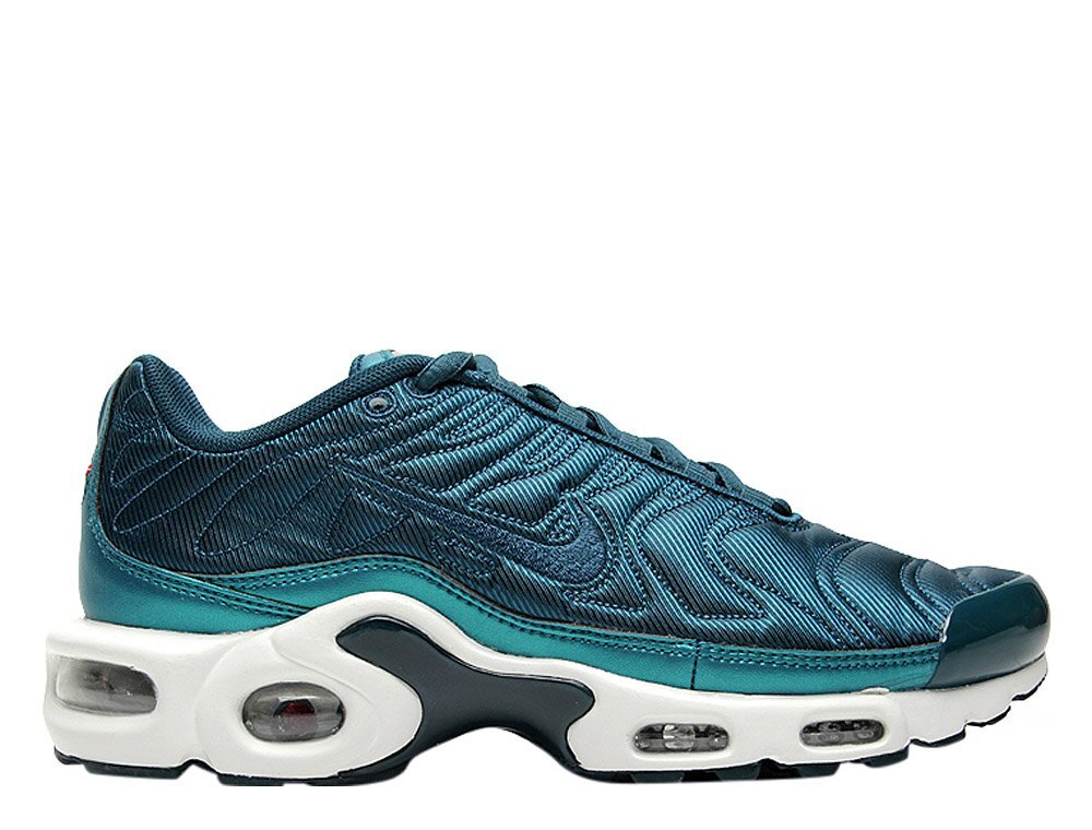 turquoise air max plus