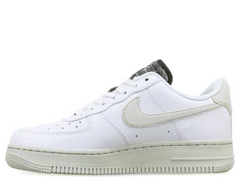 Nike WMNS AIR FORCE 1 '07 SE WHITE, DA6682-100