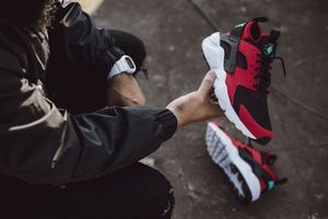 Чому кросівки Nike Air Huarache такі популярні? - блог Styles.ua