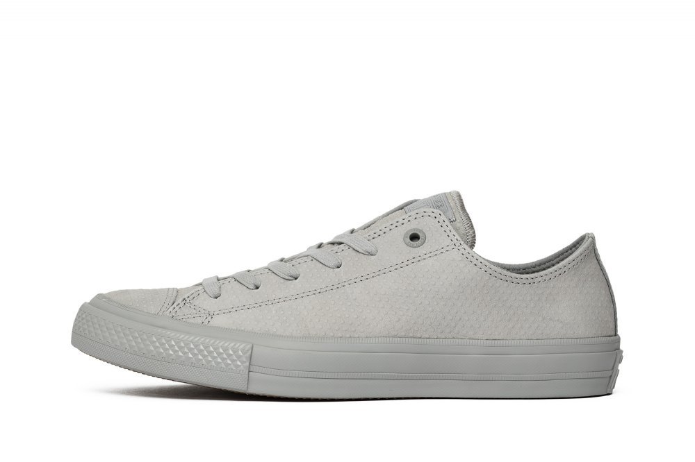 chuck taylor all star ii lux leather