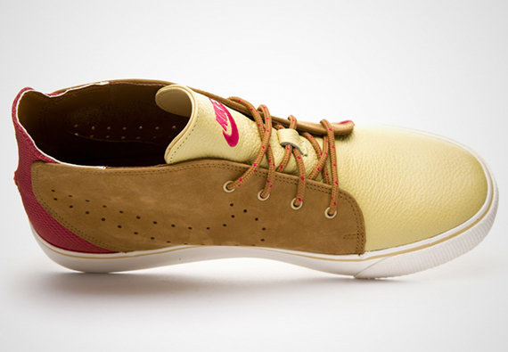 Кроссовки Nike Toki Premium [Brown Red Yellow].