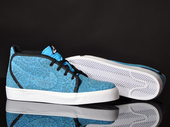 Кроссовки Nike Toki Premium FB [Blue Leopard]. 