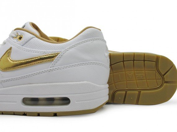 Кроссовки Nike Air Max 1 FB [White Gold].