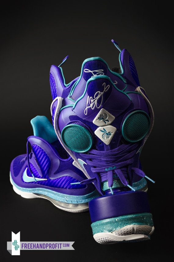 Противогаз [Summit Lake Hornets] из Nike LeBron 9 от Freehand Profit.