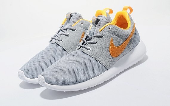 Коллабрация Size? x Nike Roshe Run [Cement Collection].
